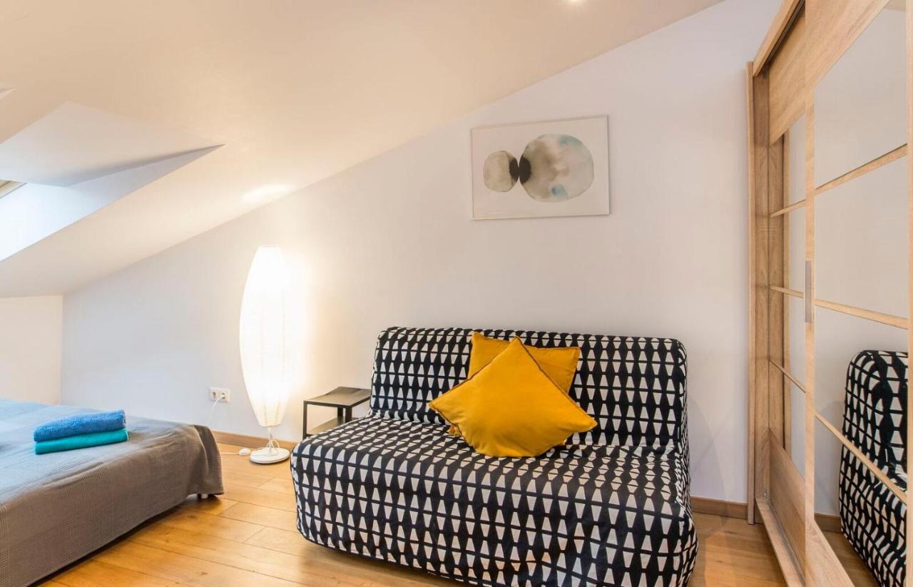 Central 2-Level Penthouse With Terrace And Free Parking Riga Exterior foto