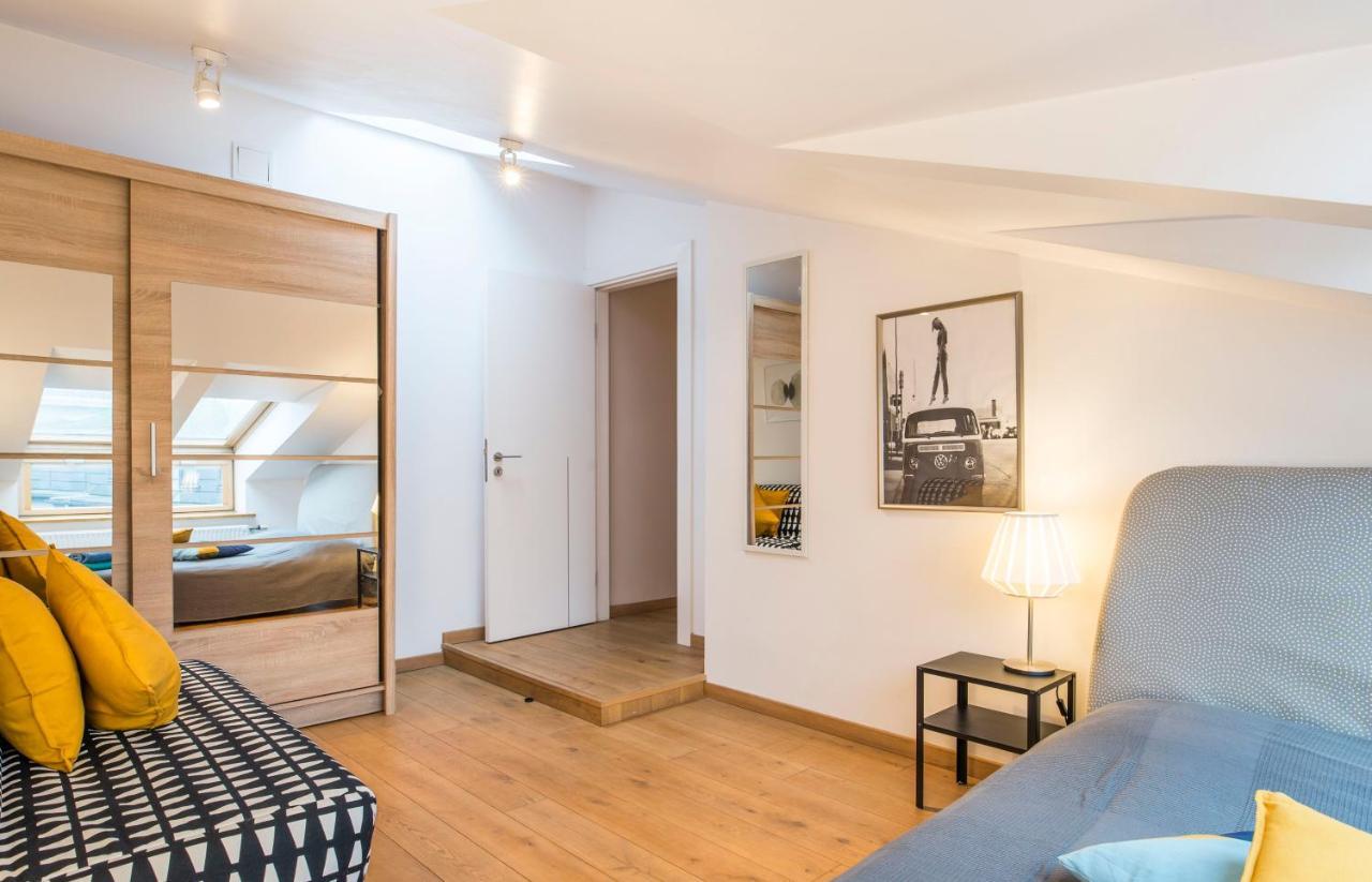 Central 2-Level Penthouse With Terrace And Free Parking Riga Exterior foto