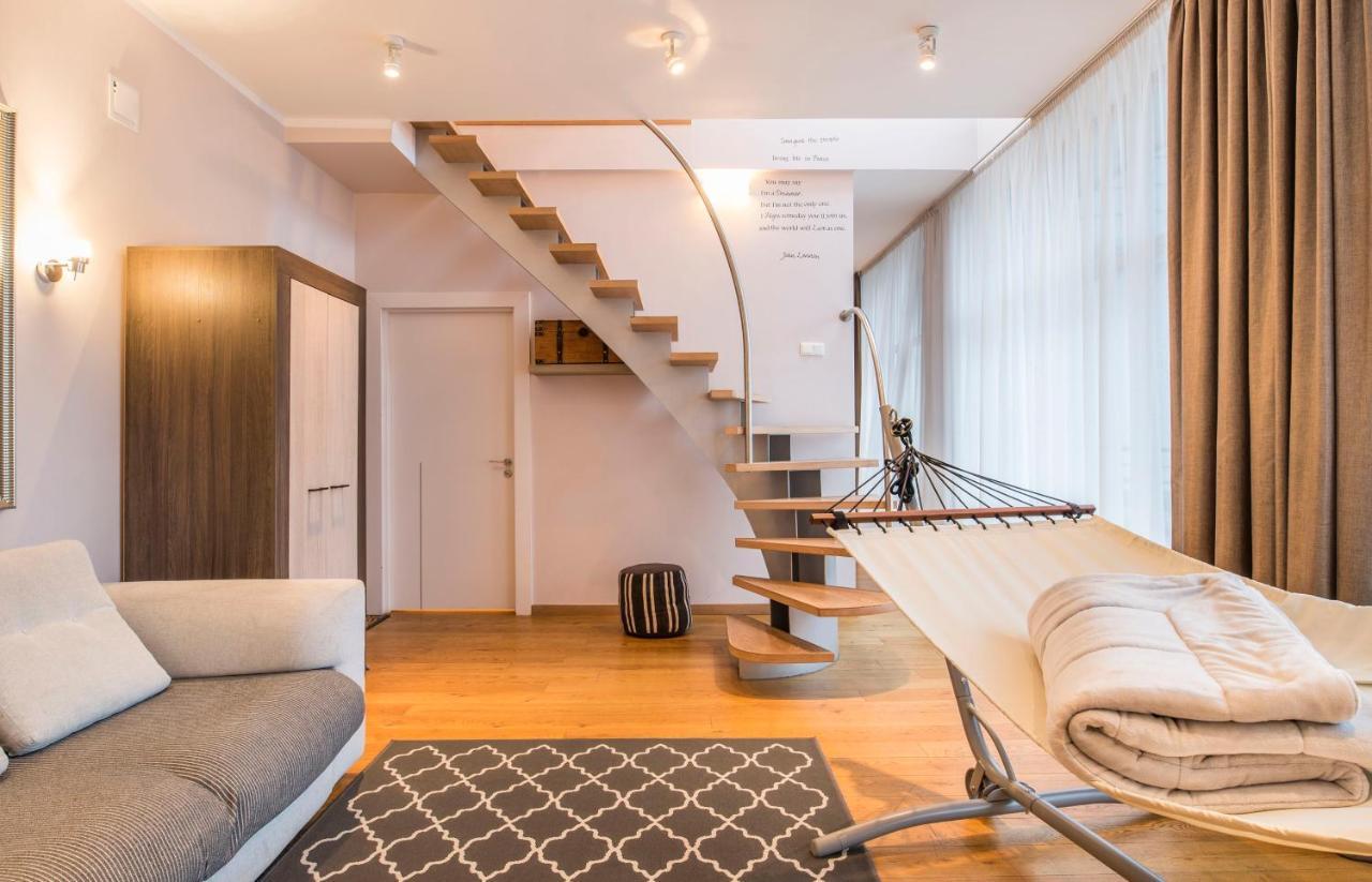 Central 2-Level Penthouse With Terrace And Free Parking Riga Exterior foto